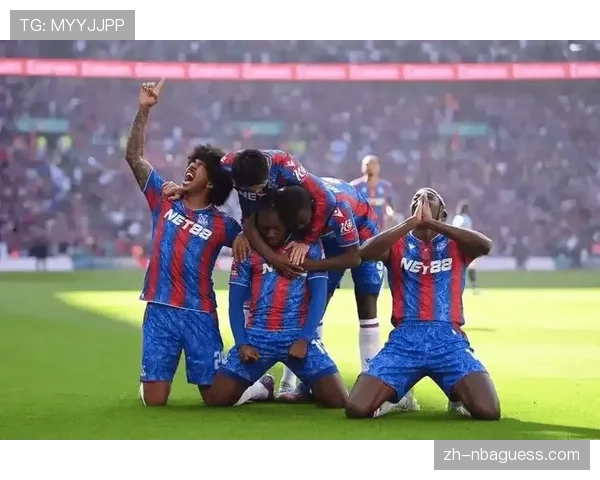 水晶宫质疑格拉斯纳炮轰求解雇，热刺对其有意